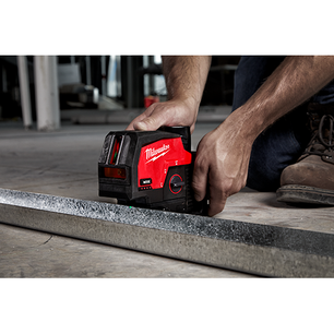 Milwaukee 3622-21 M12™ Green Cross Line & Plumb Points Laser Kit