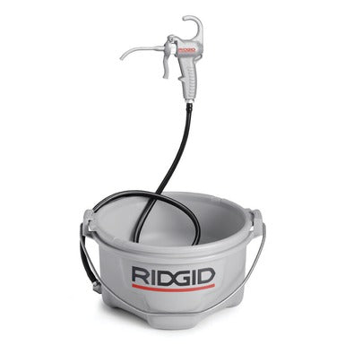 RIDGID 10883 Oiler with 1 Gallon Nu-Clear Thread Cutting Oil